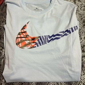 Men’s Nike Dri-Fit Short Sleeve T-Shirt. Size Large.